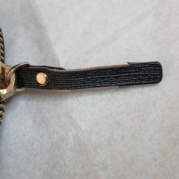 EUC Kate Spade Black And White Stripe 13"×9.5" Laptop Notebook Sleeve - Picture 6 of 9